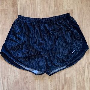 Nike shorts XL